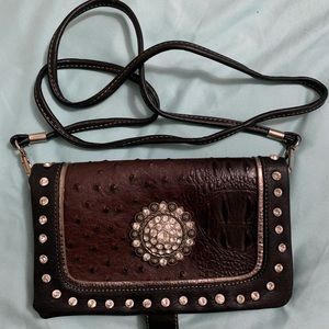 Crossbody wallet